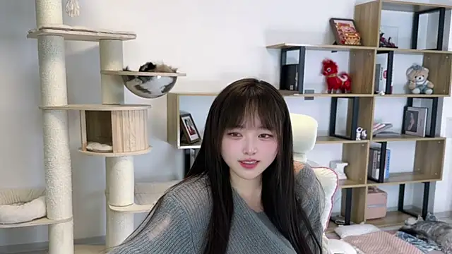 Chenjing0 online show from April 25, 2026, 1:41 pm