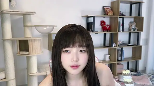 Chenjing0 online show from May 3, 2026, 7:13 am