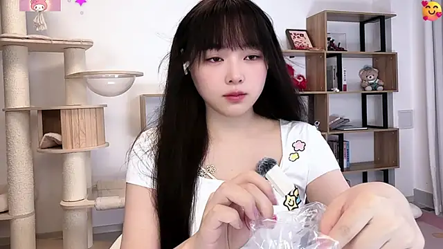 Snapshot of Chenjing0 chatting on July 5, 2026, 12:34 pm Chenjing0 online show from July 5, 2026, 12:34 pm