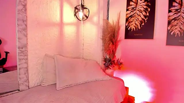 Snapshot of Scarlet_lace chatting on October 17, 2025, 11:34 am Scarlet lace online show from October 17, 2025, 11:34 am