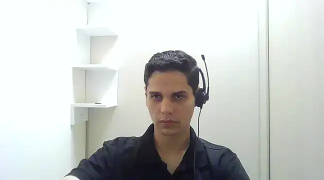Snapshot of novinho242k chatting on January 2, 2025, 1:40 pm novinho242k online show from January 2, 2025, 1:40 pm