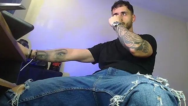 XanderCage99 online show from July 14, 2026, 1:06 pm