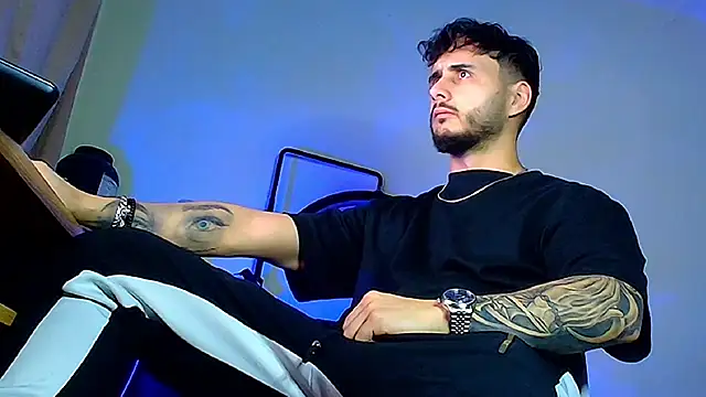 XanderCage99 online show from February 17, 2026, 10:40 pm