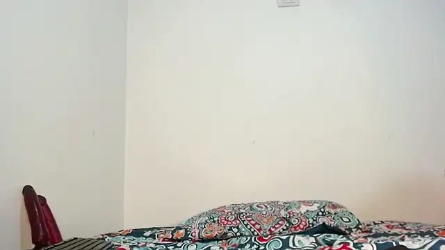Snapshot of Stormy_77 chatting on March 12, 2025, 12:42 am Stormy 77 online show from March 12, 2025, 12:42 am