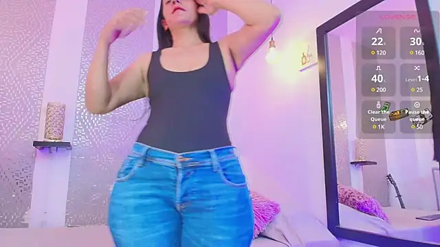 leyli ass online show from March 18, 2025, 7:33 pm