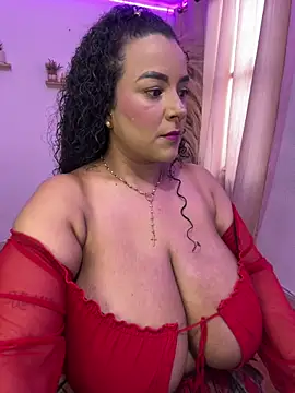 Snapshot of ariadna_cooper chatting on November 9, 2025, 11:25 am ariadna cooper online show from November 9, 2025, 11:25 am