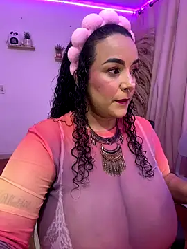 Snapshot of ariadna_cooper chatting on November 16, 2025, 4:50 am ariadna cooper online show from November 16, 2025, 4:50 am