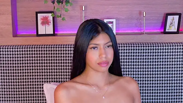 Snapshot of AbieHills chatting on February 28, 2025, 10:17 pm AbieHills online show from February 28, 2025, 10:17 pm