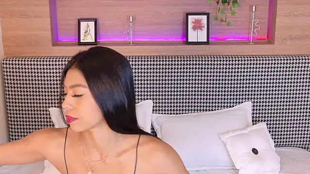 Snapshot of AbieHills chatting on March 20, 2025, 11:38 am AbieHills online show from March 20, 2025, 11:38 am