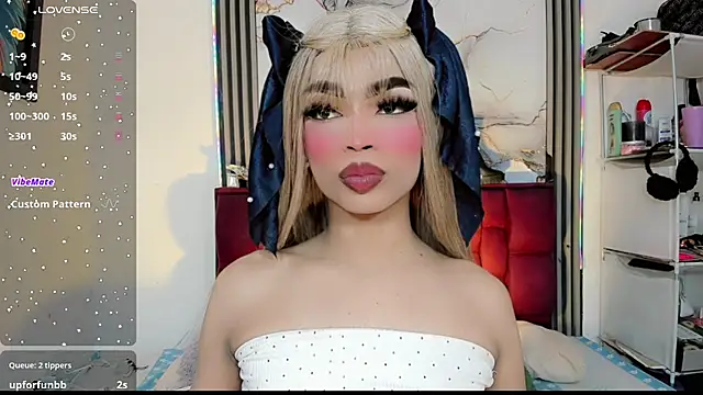 Snapshot of Gisele_fox chatting on August 1, 2026, 12:03 pm Gisele fox online show from August 1, 2026, 12:03 pm
