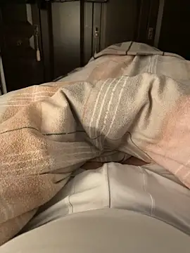 gamdschie49 online show from November 7, 2025, 9:08 pm