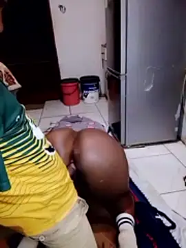 Snapshot of KMbesxxx chatting on November 16, 2025, 8:46 pm KMbesxxx online show from November 16, 2025, 8:46 pm