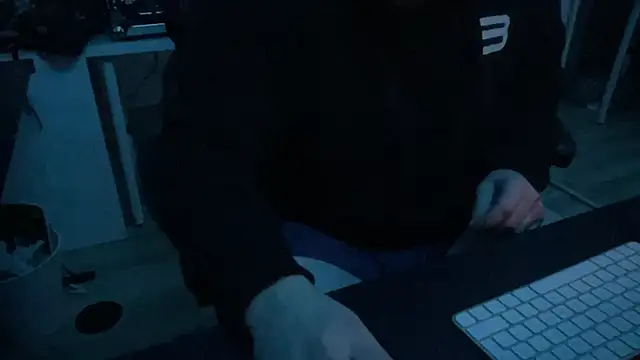 ozmit online show from January 4, 2025, 6:09 am