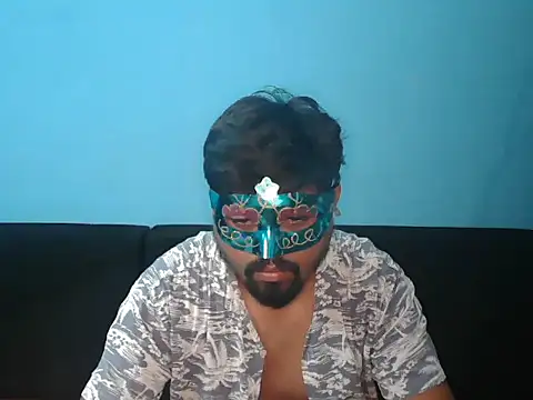 Snapshot of Desi_Heat chatting on April 19, 2026, 6:10 pm Desi Heat online show from April 19, 2026, 6:10 pm