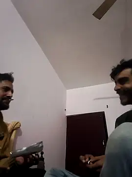 Snapshot of MAGNETICDADDY8 chatting on November 26, 2025, 4:40 pm MAGNETICDADDY8 online show from November 26, 2025, 4:40 pm