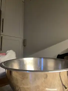 stormyyywinter online show from January 11, 2025, 4:59 am