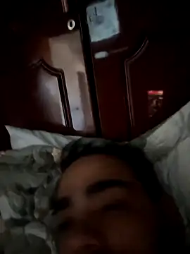 manterei2 online show from November 20, 2025, 11:11 am