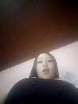 Snapshot of boobsTaylor chatting on January 19, 2025, 5:15 am boobsTaylor online show from January 19, 2025, 5:15 am