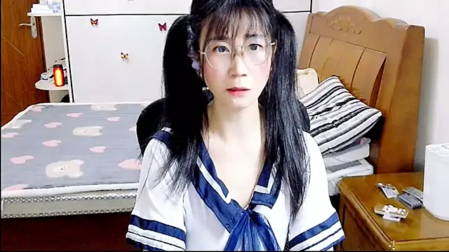 Snapshot of Strawberry_baby chatting on September 12, 2025, 3:56 pm Strawberry baby online show from September 12, 2025, 3:56 pm