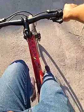 Snapshot of Black-Flack chatting on October 19, 2025, 3:37 pm Black-Flack online show from October 19, 2025, 3:37 pm