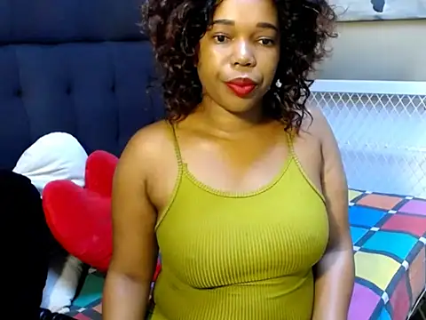 Snapshot of JusyBee chatting on March 6, 2026, 6:14 pm JusyBee online show from March 6, 2026, 6:14 pm