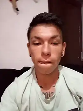 Snapshot of chispahot69_ chatting on January 4, 2025, 10:05 am chispahot69 online show from January 4, 2025, 10:05 am