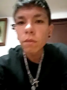 Snapshot of chispahot69_ chatting on January 5, 2025, 12:20 am chispahot69 online show from January 5, 2025, 12:20 am