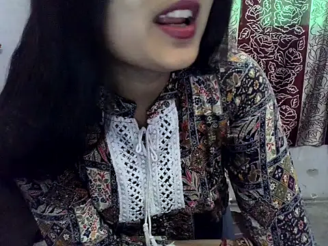 SIYA MAVI online show from February 23, 2026, 4:47 am