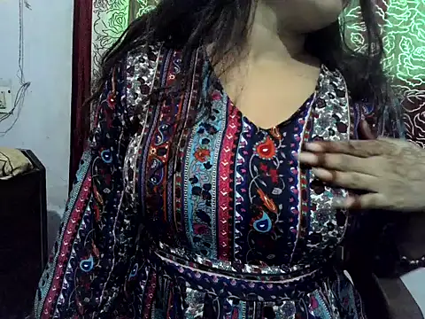 Snapshot of SIYA_MAVI chatting on October 23, 2025, 5:06 am SIYA MAVI online show from October 23, 2025, 5:06 am