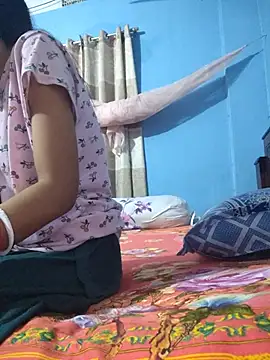 Snapshot of 124pakhi chatting on July 19, 2026, 6:44 am 124pakhi online show from July 19, 2026, 6:44 am