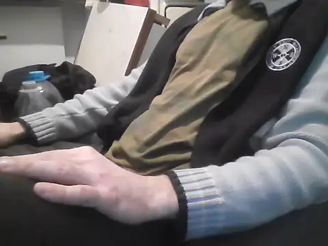 AlferezzSolvajo online show from January 16, 2026, 6:56 pm