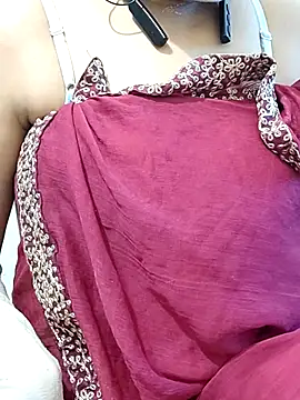 Snapshot of mallupriyapriya chatting on February 14, 2026, 7:19 am mallupriyapriya online show from February 14, 2026, 7:19 am