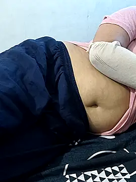 Snapshot of mallupriyapriya chatting on March 11, 2026, 8:08 am mallupriyapriya online show from March 11, 2026, 8:08 am