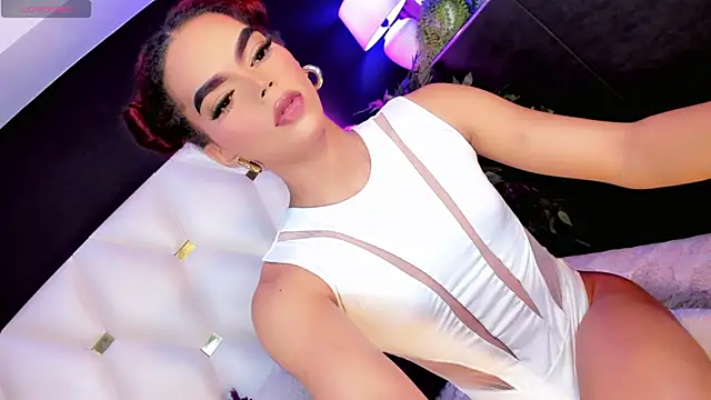 Diva Smith02 online show from May 3, 2026, 11:58 am