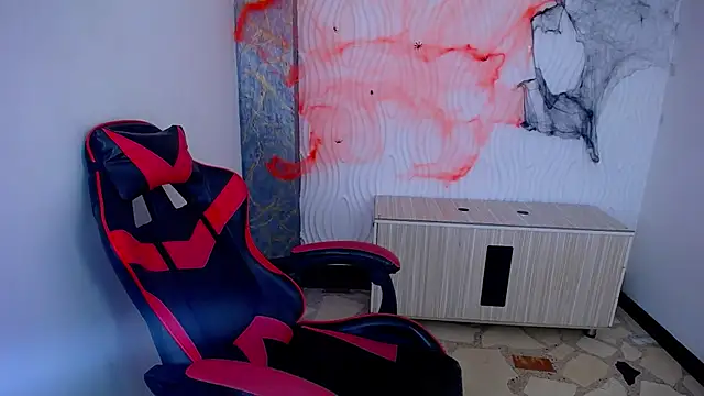 Snapshot of Anniee_x chatting on October 29, 2025, 12:59 pm Anniee x online show from October 29, 2025, 12:59 pm