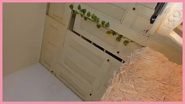 Kenny Town online show from November 18, 2025, 11:46 am