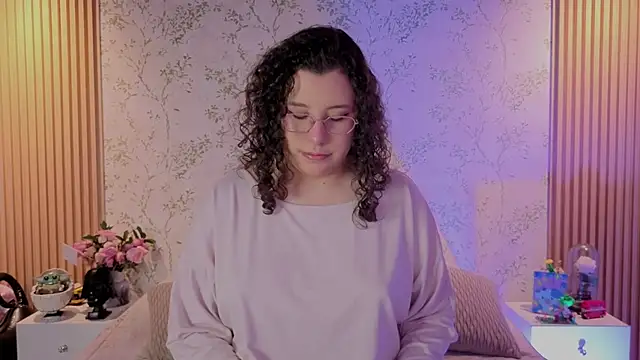 Snapshot of Charlotte__Miller chatting on June 2, 2026, 11:43 am Charlotte Miller online show from June 2, 2026, 11:43 am
