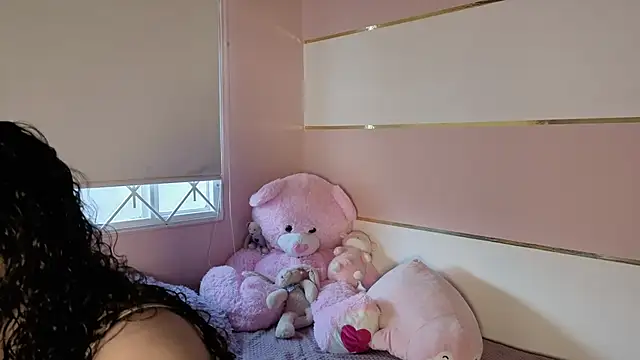 Snapshot of Charlotte__Miller chatting on October 1, 2025, 11:36 am Charlotte Miller online show from October 1, 2025, 11:36 am