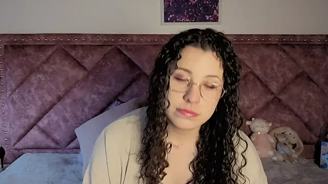 Snapshot of Charlotte__Miller chatting on September 14, 2025, 11:21 am Charlotte Miller online show from September 14, 2025, 11:21 am