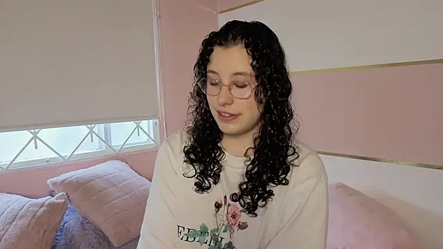 Snapshot of Charlotte__Miller chatting on October 4, 2025, 11:23 am Charlotte Miller online show from October 4, 2025, 11:23 am