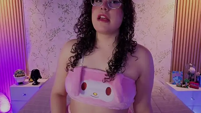 Charlotte  Miller online show from May 7, 2026, 11:46 am