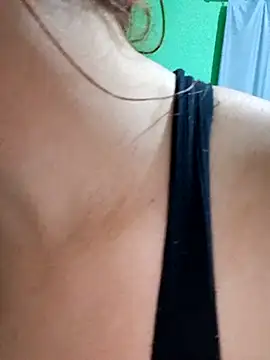 AliceRuivinha2 online show from January 17, 2026, 5:55 am