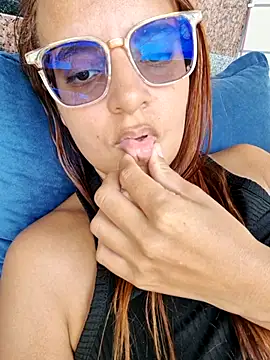 Snapshot of AliceRuivinha2 chatting on August 4, 2026, 4:00 pm AliceRuivinha2 online show from August 4, 2026, 4:00 pm