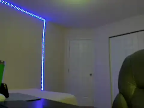 Snapshot of HappyIva chatting on March 4, 2025, 7:08 am HappyIva online show from March 4, 2025, 7:08 am