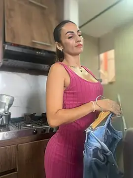 Snapshot of Samantha_bigboobs chatting on July 23, 2026, 3:08 pm Samantha bigboobs online show from July 23, 2026, 3:08 pm