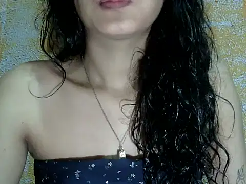 Horny honey69 online show from September 18, 2025, 12:19 pm