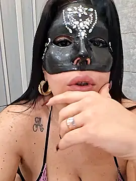 Snapshot of desyree89 chatting on October 20, 2025, 3:30 am desyree89 online show from October 20, 2025, 3:30 am