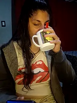 Snapshot of Camilita0 chatting on October 9, 2025, 9:10 am Camilita0 online show from October 9, 2025, 9:10 am