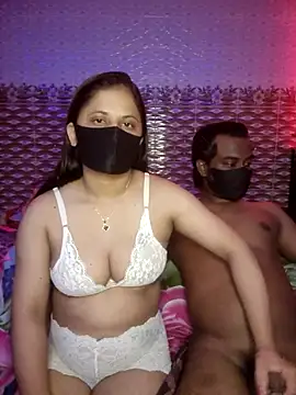 Snapshot of Hot_Nila chatting on June 24, 2026, 5:44 pm Hot Nila online show from June 24, 2026, 5:44 pm