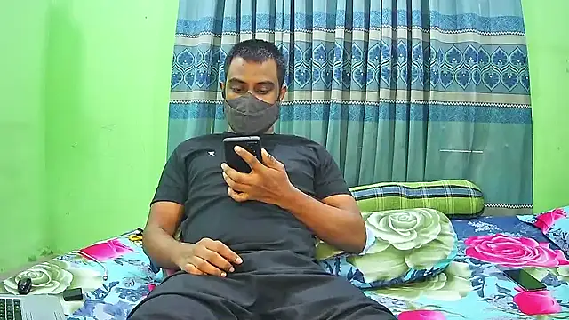 Hot Nila online show from October 8, 2025, 2:57 am